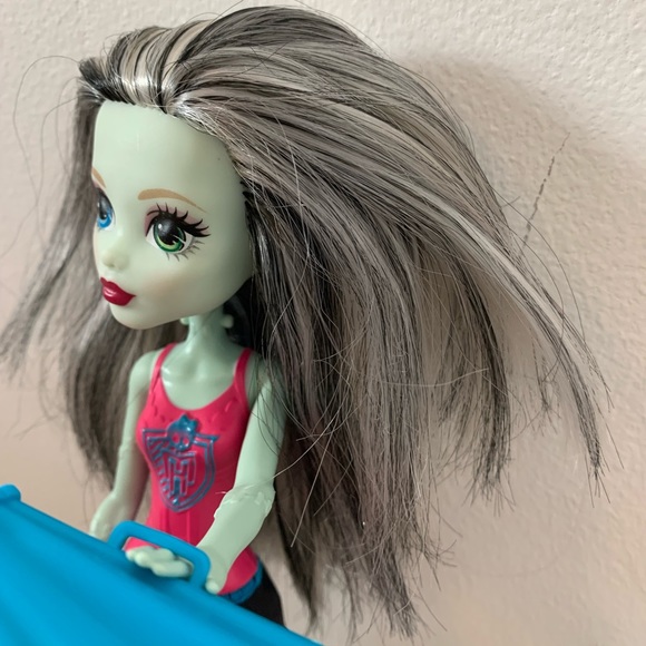 MONSTER HIGH FRANKIE STEIN GHOUL SPIRIT CHEERLEADER - Picture 4 of 7